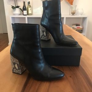 Dolce Vita Women’s Black/Snake Leather Boots Size 8.5